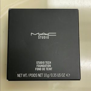 MAC Studio Tech Foundation NC44